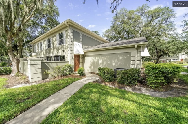 Building Photo - Townhome For Rent in Raintree Manor!