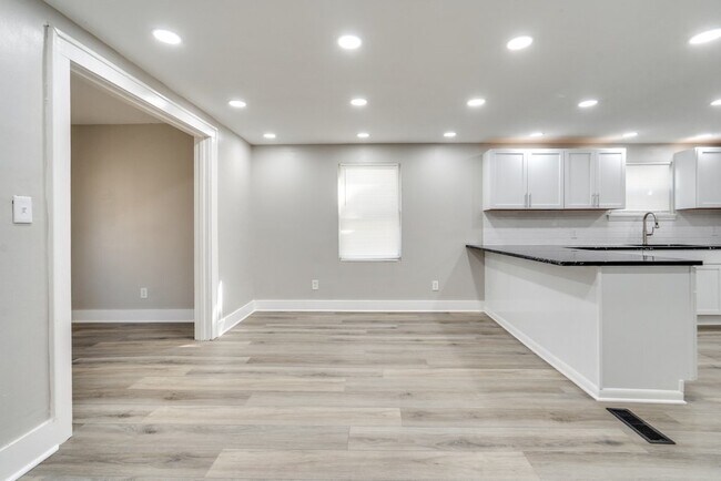 Foto del edificio - 920 Bloomfield Ave