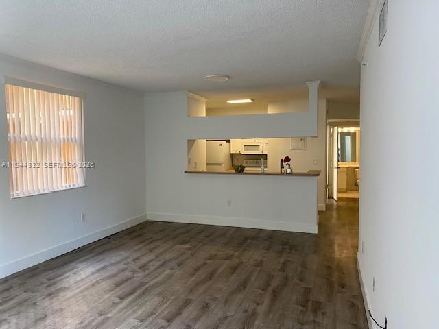 Building Photo - 17145 N Bay Rd