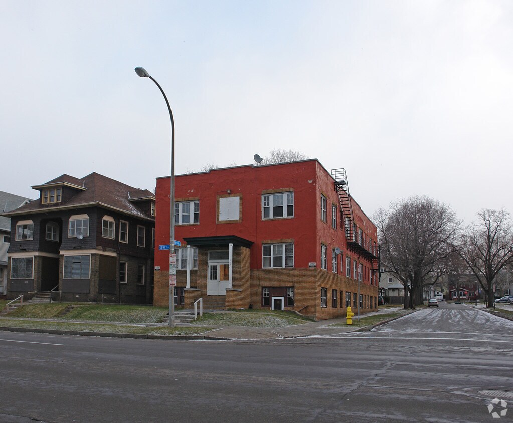 1024 Dewey Ave, Rochester, NY 14613 Apartments in Rochester, NY