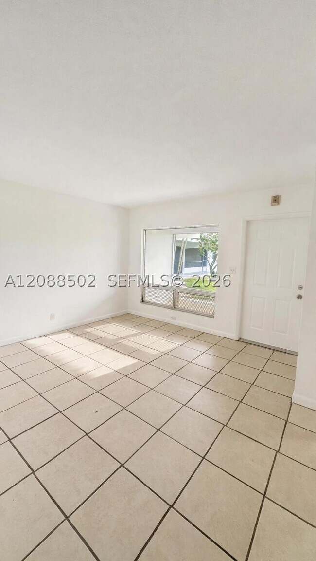 Building Photo - 1701 NW 46th Ave