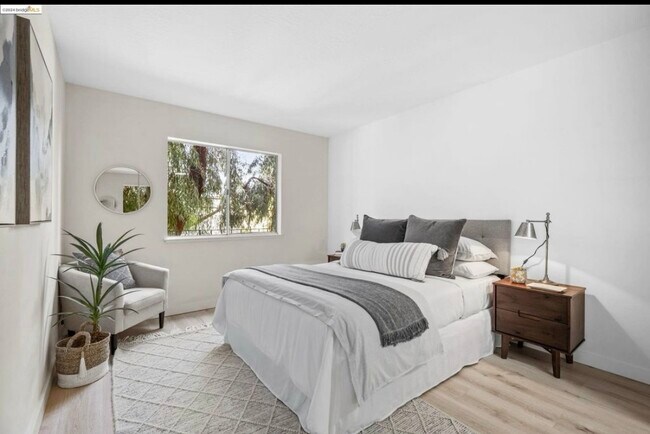 Foto del edificio - 3751 Harrison St