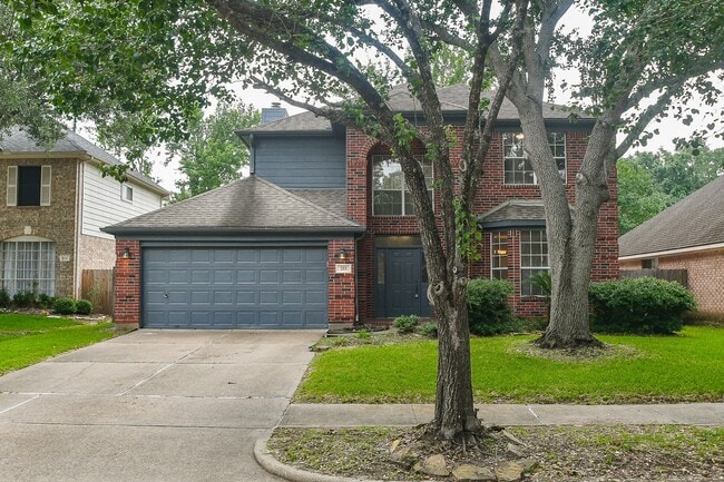 Building Photo - 215 Windrift Ct