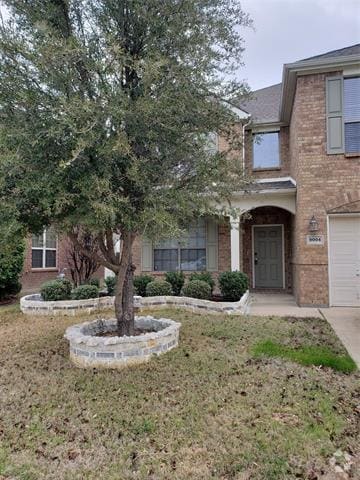 Building Photo - 9004 Brook Hill Ln