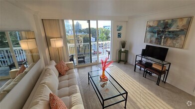 Building Photo - 401 Ocean Dr