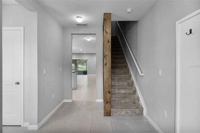 Foto del edificio - 228 Primrose Dr