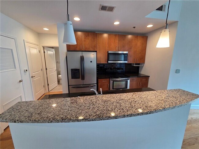 Foto del edificio - 44 Peachtree Pl NE