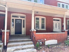 Building Photo - 227 Emerald St