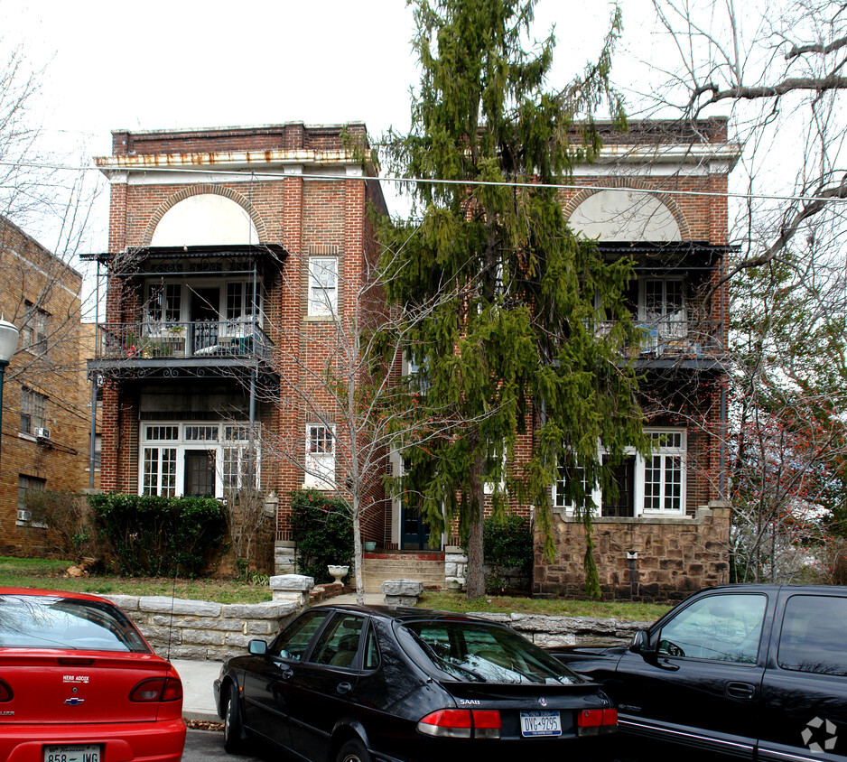 Building Photo - The Wanda Building