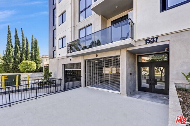 Foto del edificio - 1537 S Wilton Pl