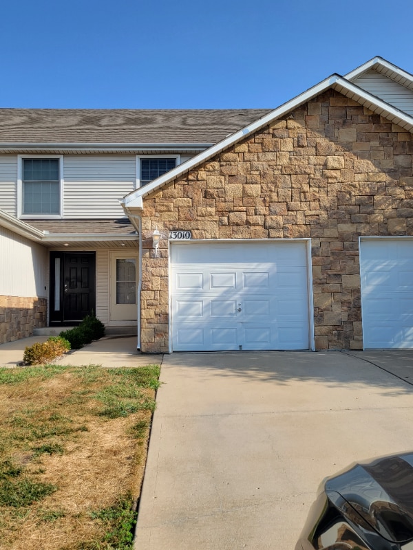 13010 Everett Ct, Kansas City, KS 66109 Townhome Rentals in Kansas