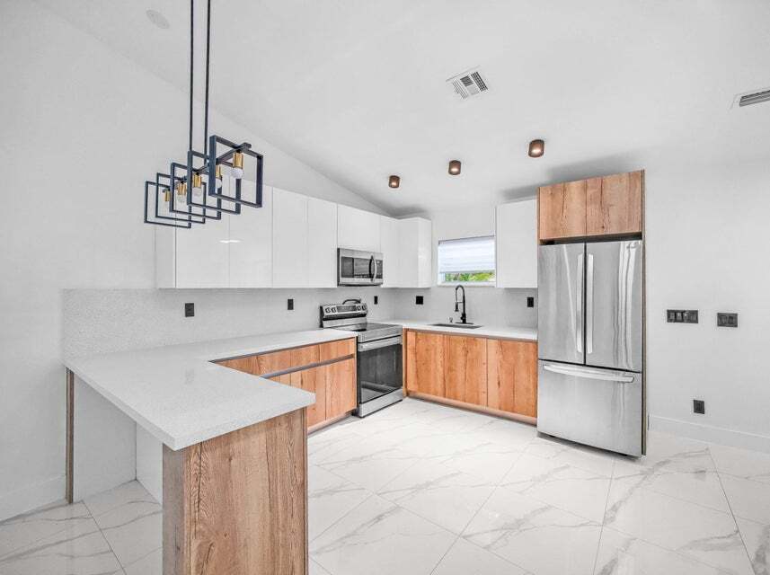Foto principal - 1230 NE 1st Ave