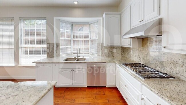 Building Photo - 3616 Banks Cir