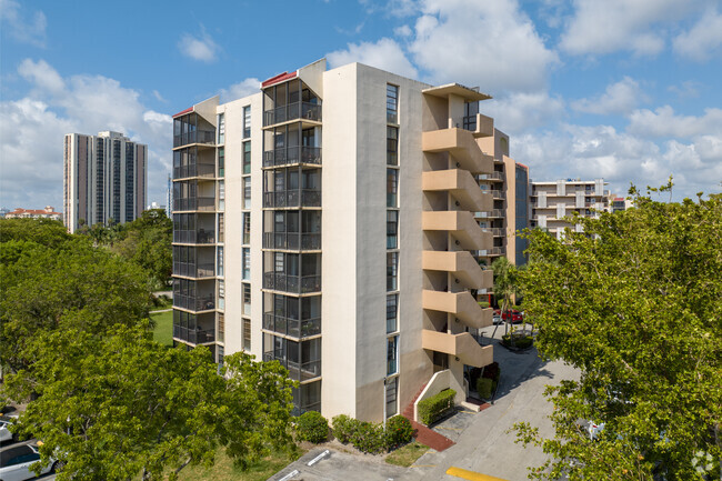 Building Photo - Bravura Condominiums