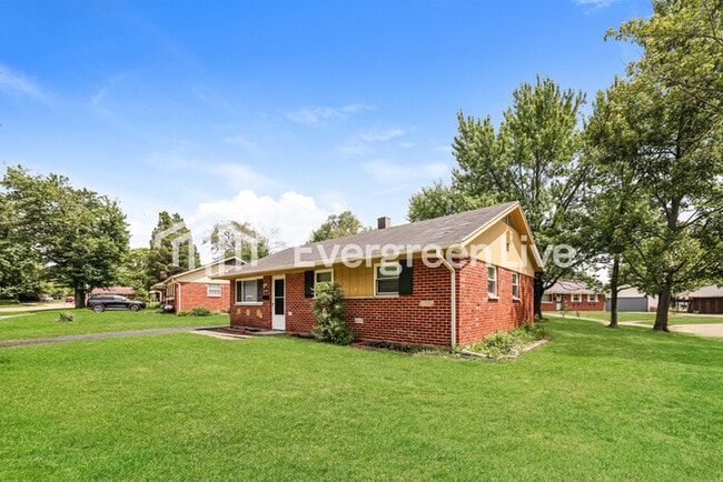 Building Photo - 5090 Altrim Rd