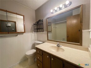 Building Photo - 1346 Carnation Ln