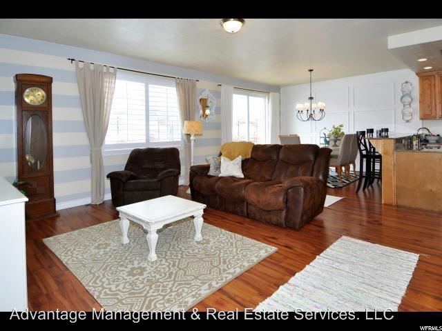 Building Photo - 2441 S Cottage Cv