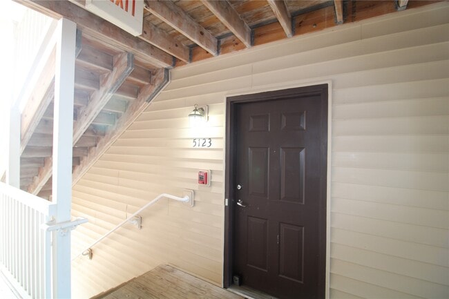 Building Photo - 5123 Welsh Dr