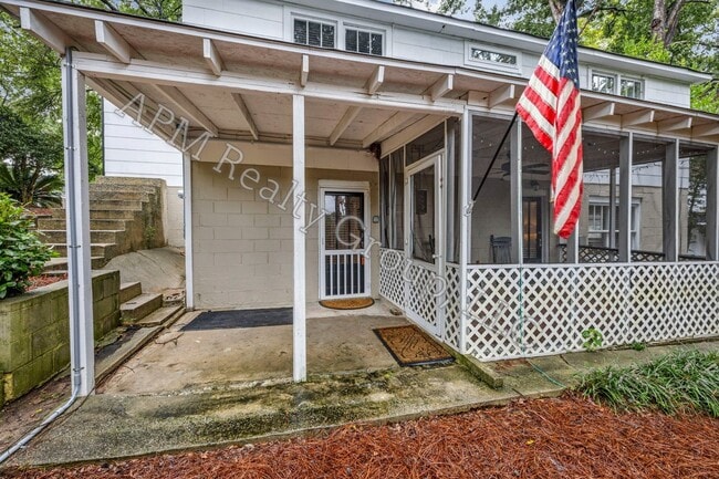 Building Photo - ALL UTILITIES INCLUDED