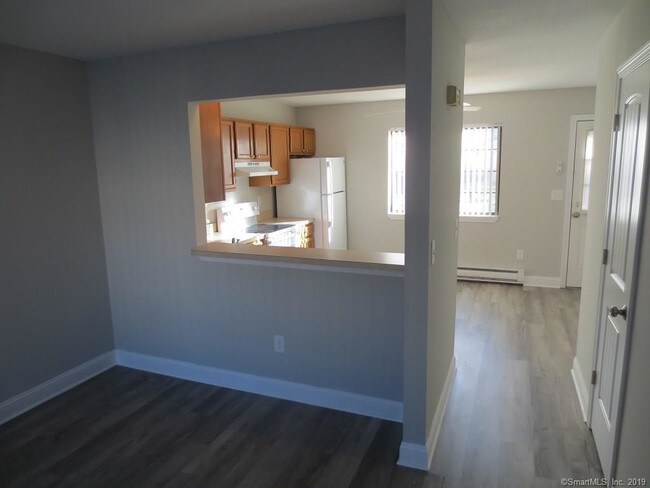 Building Photo - 541 Pierpont Rd