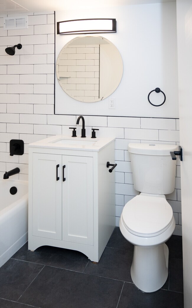 1 Bedroom Model 1E Bathroom - The Regency on Elm