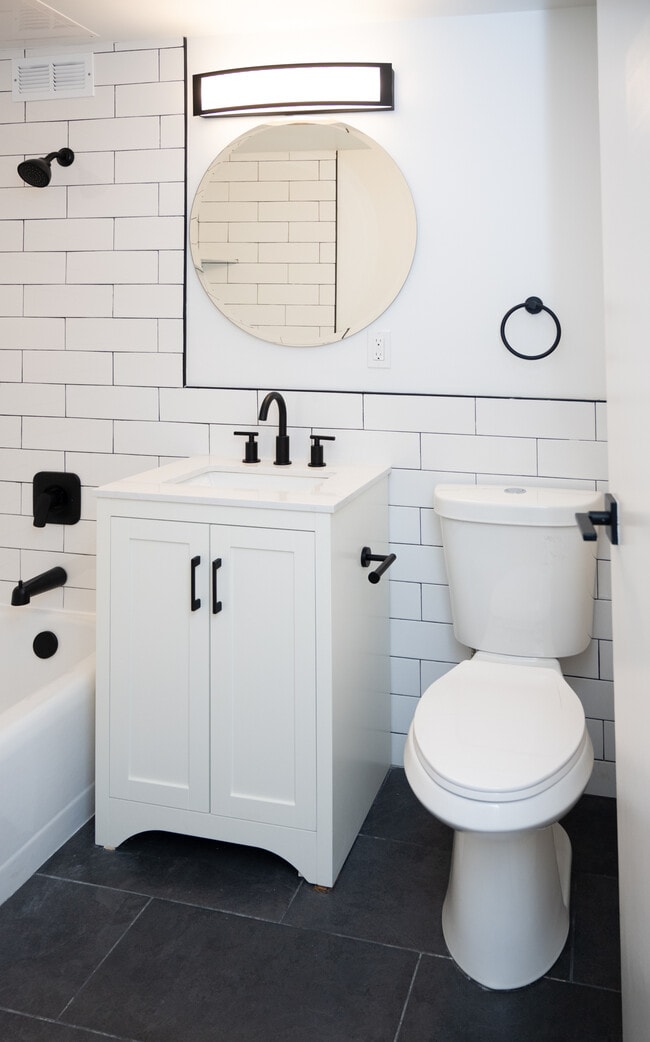 1 Bedroom Model 1E Bathroom - The Regency on Elm