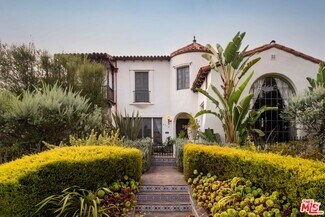 Building Photo - 4918 Angeles Vista Blvd