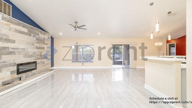 Foto del edificio - 714 SW Sardinia Ave