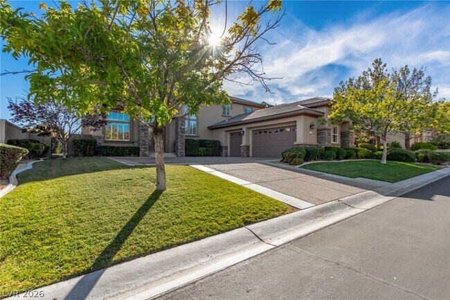 Building Photo - 9805 Queen Charlotte Dr