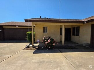 Building Photo - 1725 E Vassar Dr