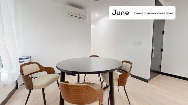 Foto del edificio - Room in Shared 4 bed/2 bath home