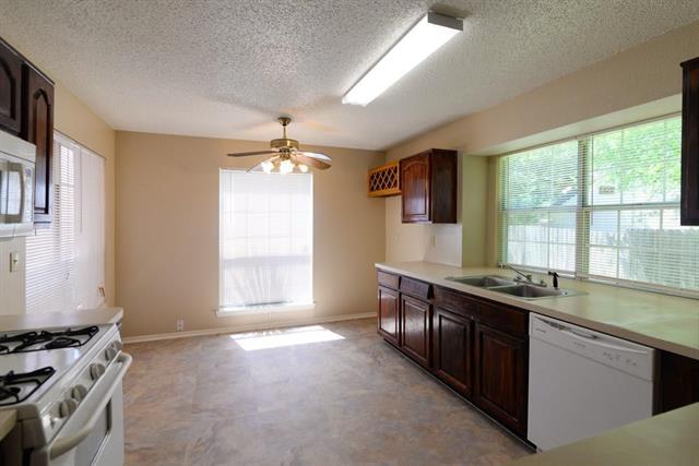 Building Photo - 1152 Calvert Dr