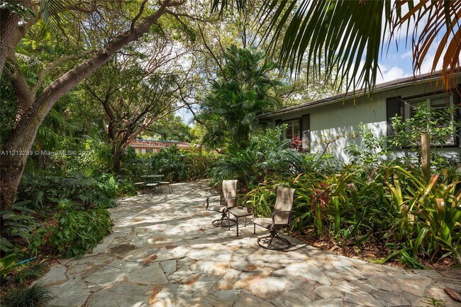 Foto del edificio - 3101 Jefferson St