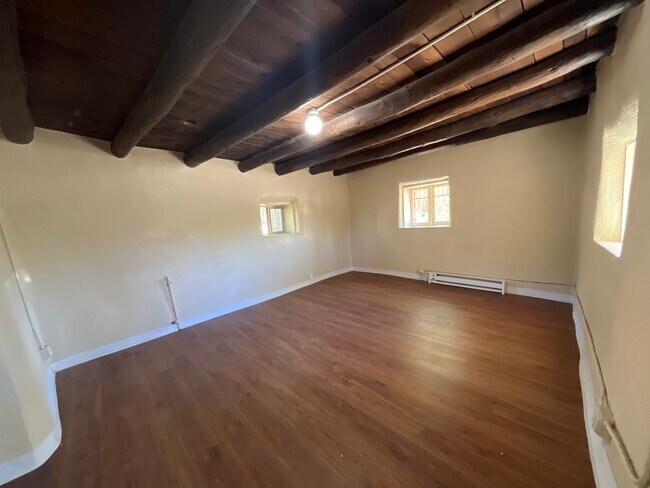 Building Photo - 36 Ortiz Rd