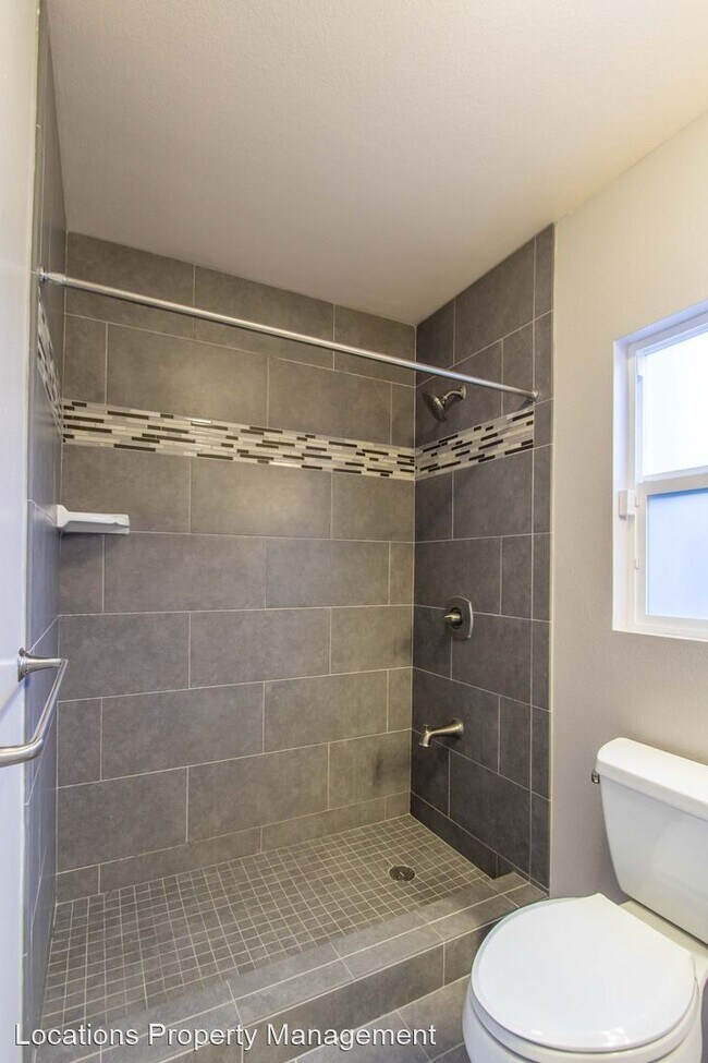 Foto del edificio - 2 br, 1 bath House - 2438 10th Avenue