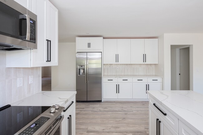 Foto del edificio - 3658 Lawnwood Ct