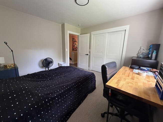 Foto del edificio - 32 Highland Ave