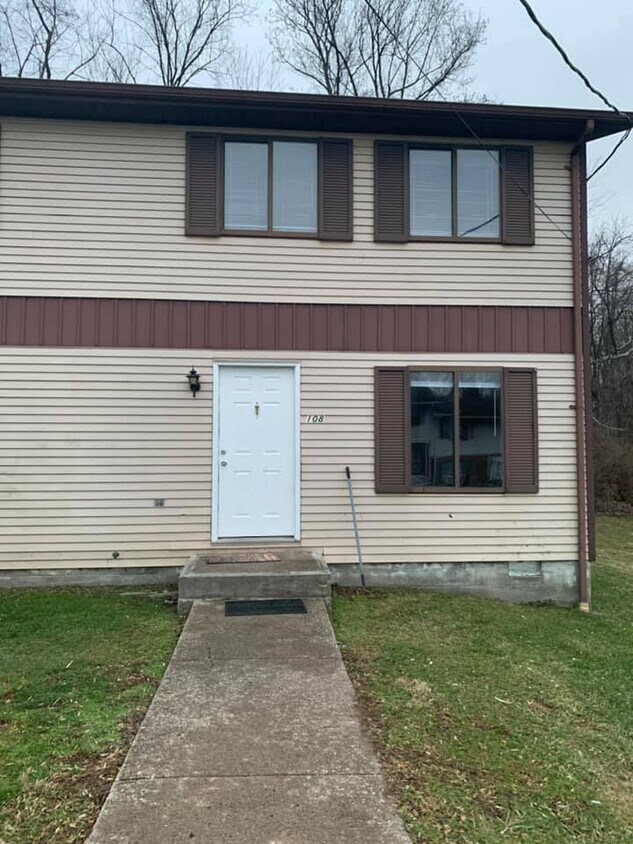 Primary Photo - 108 Ann Marie Dr