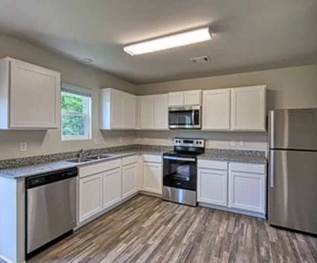 Foto del edificio - 219 Long Grove Ln