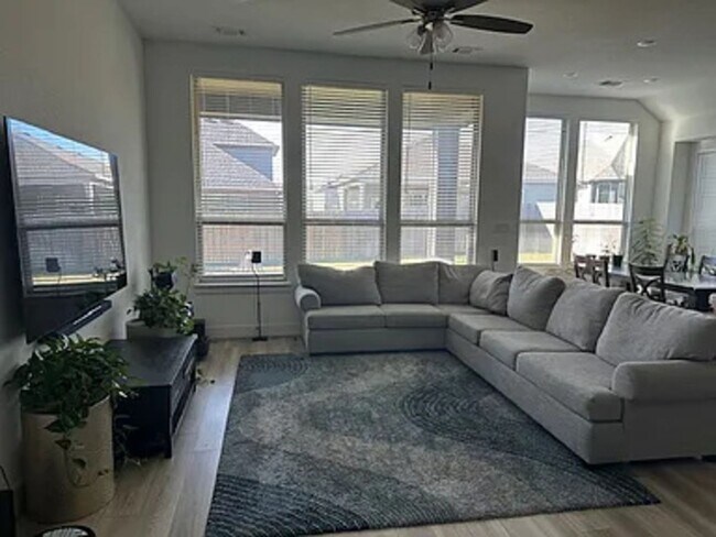 Foto del edificio - 1007 Simmental Loop