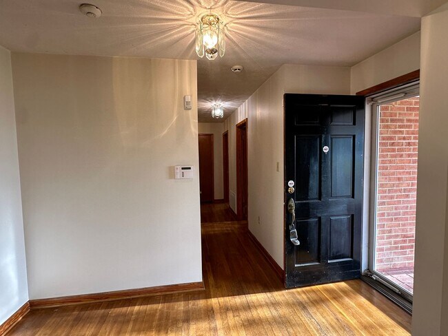 Foto del edificio - 1308 Minebank Rd