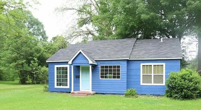 Building Photo - 3711 Caddo St