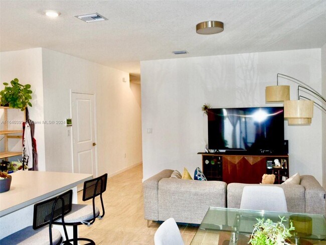 Foto del edificio - 1150 SW 6th Ave