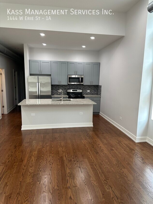 Foto principal - 1444 W Erie St