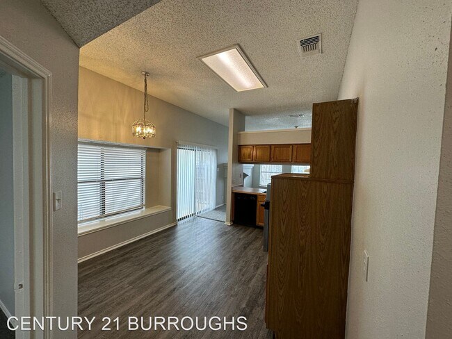 Building Photo - 3 br, 2 bath House - 9311 Valley Gate