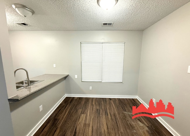 Building Photo - Fully Renovated 3BR/2BA Home – Move-In Ready!