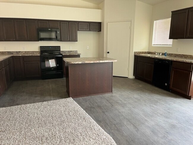 Foto del edificio - 7333 E 37th Pl