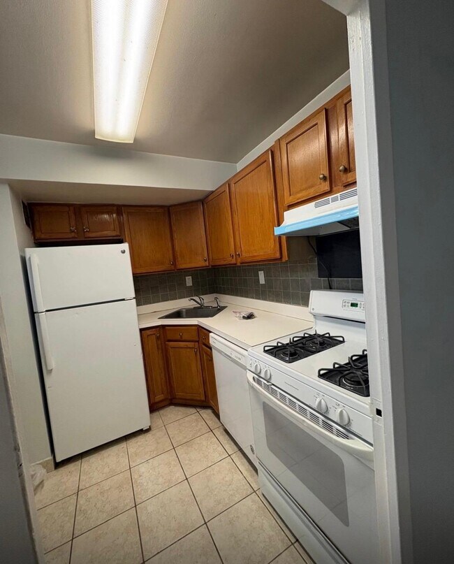 Building Photo - 285 AYCRIGG Ave