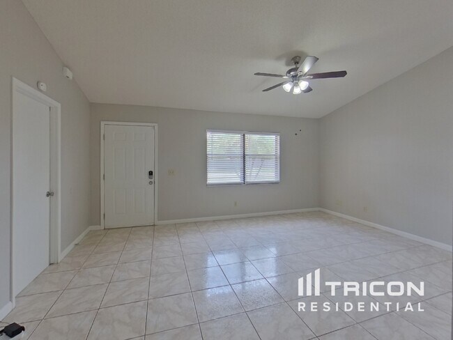 Building Photo - 661 Spreading Oak Avenue Deltona FL