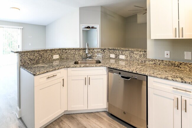Foto del edificio - 807 Rocky Mountain Ct